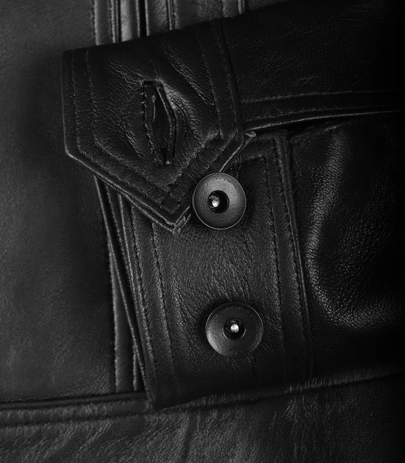 Women’s genuine black leather motorcycle jacket with classic moto look