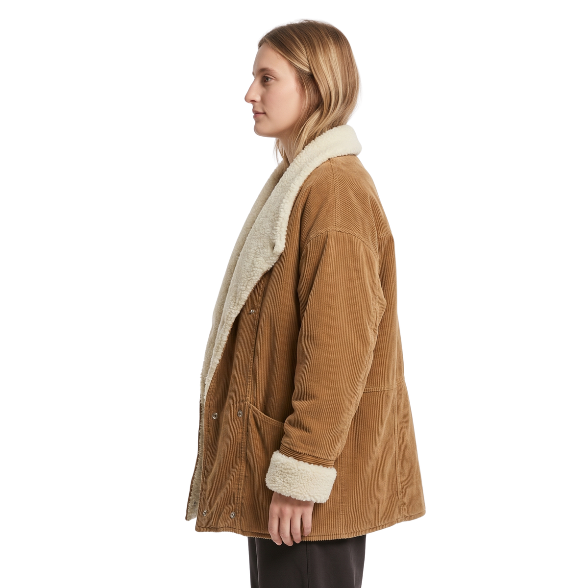 Shop the Lainey Wilson New Year’s Eve Brown Shearling Coat